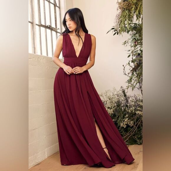 Lulu’s Heavenly Hues Burgundy Maxi Dress Size Small - Picture 1 of 12